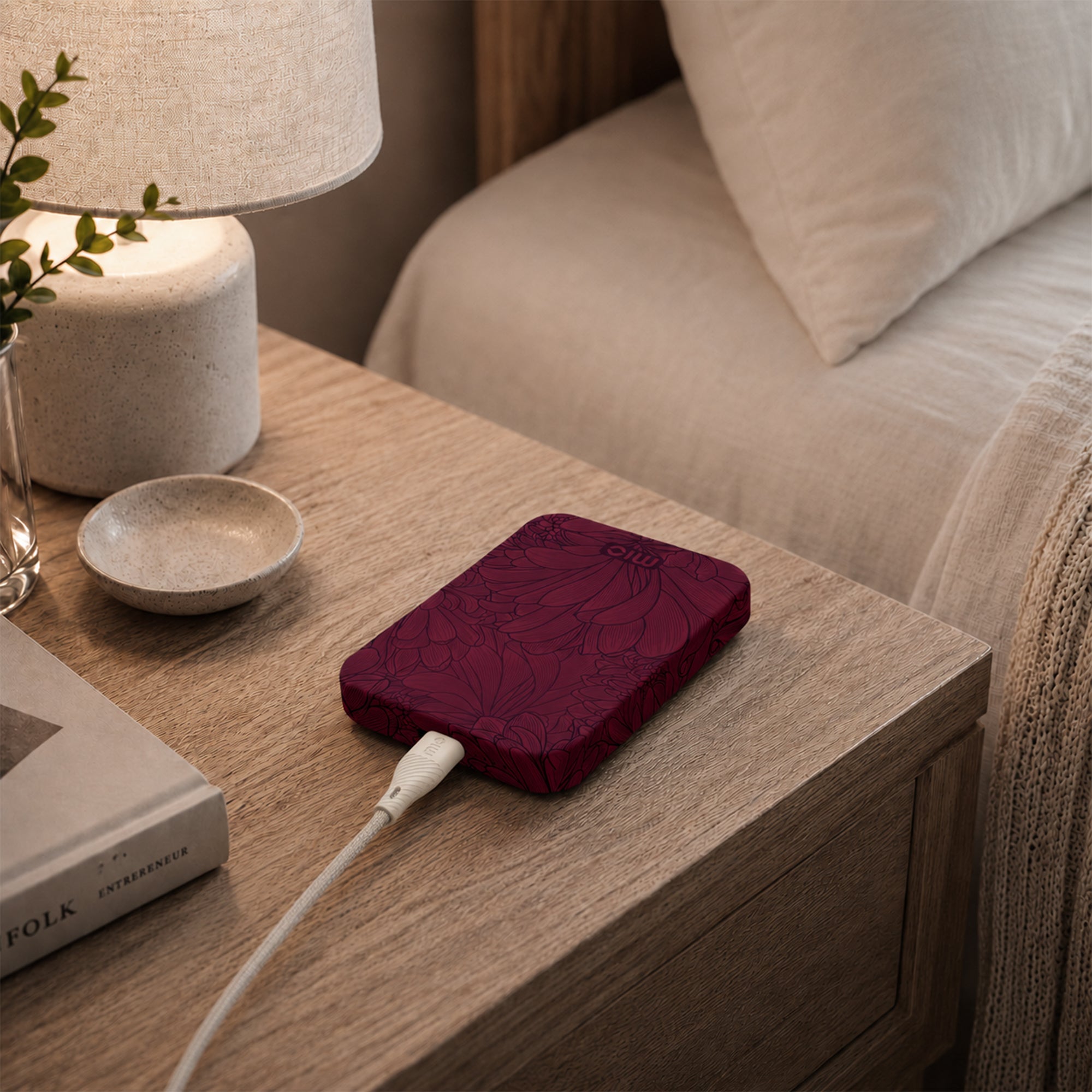 Mio By Mobilize Mio Powerbank 5000Mah With Double Sided Magsafe Compatibility Green Marble - Glossy
